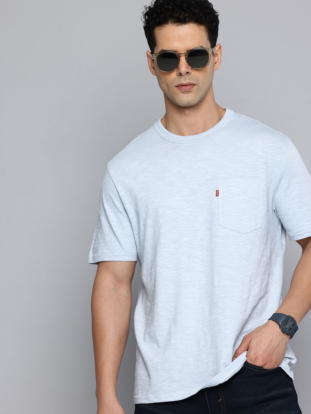 Levis Pure Cotton Slim Fit T-shrit