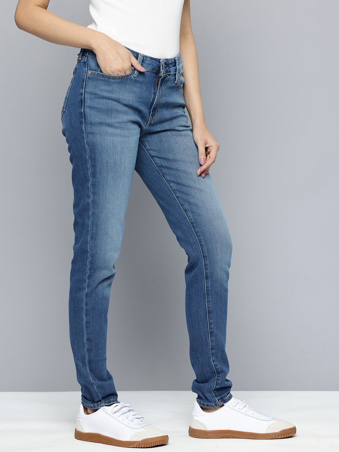 711 Blue Skinny Fit Mid Rise Jeans