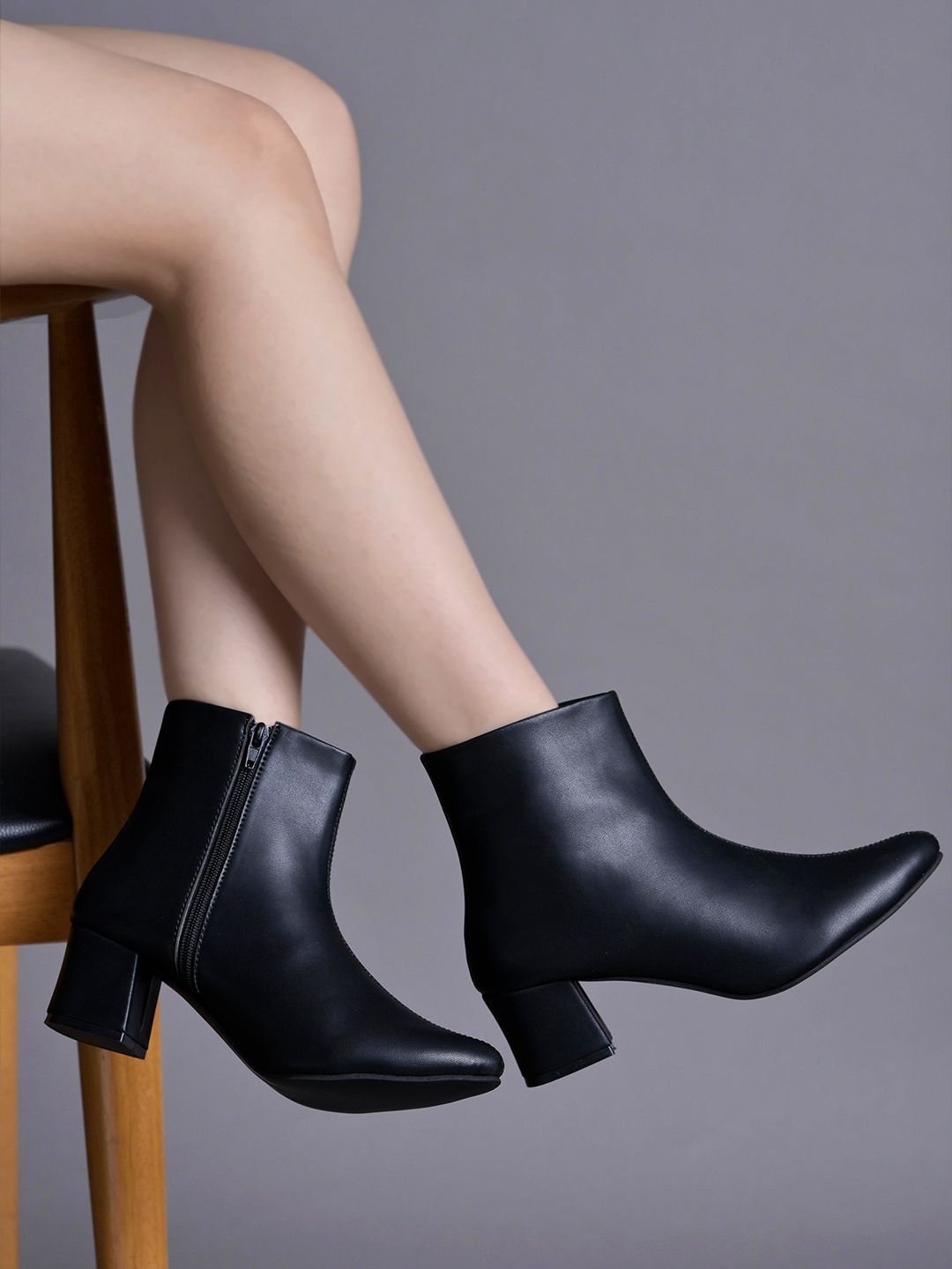 Scarpe piatte da donna a punta poco profonda, morbida con suola morbida