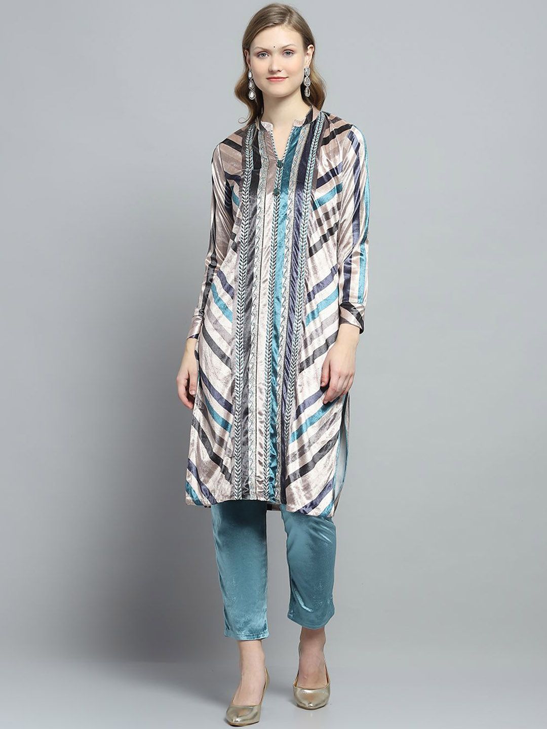 Monte Carlo Striped Self Design Mandarin Collar Thread Work Straight Kurta With Trousers