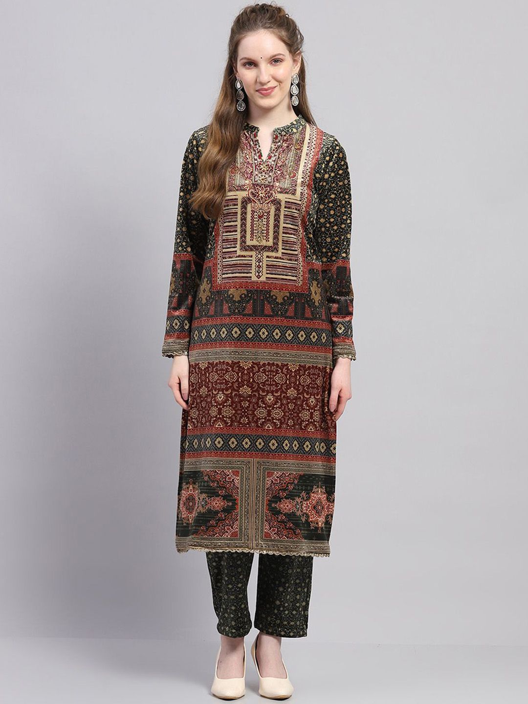 Monte Carlo Ethnic Motifs Printed Mandarin Collar Beaded Straight Kurta With Trouser