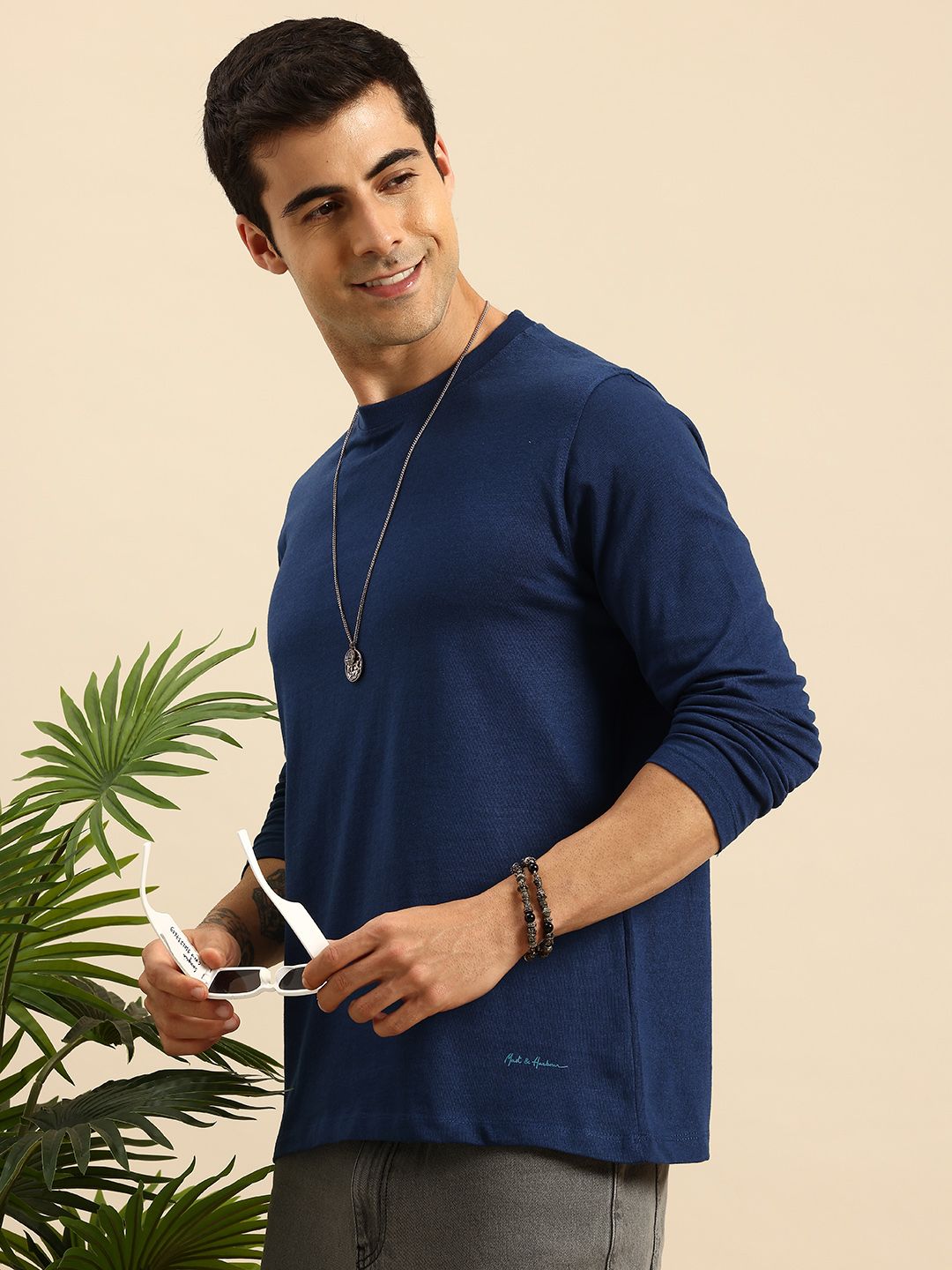 Mast & Harbour Round Neck Knitted T-shirt