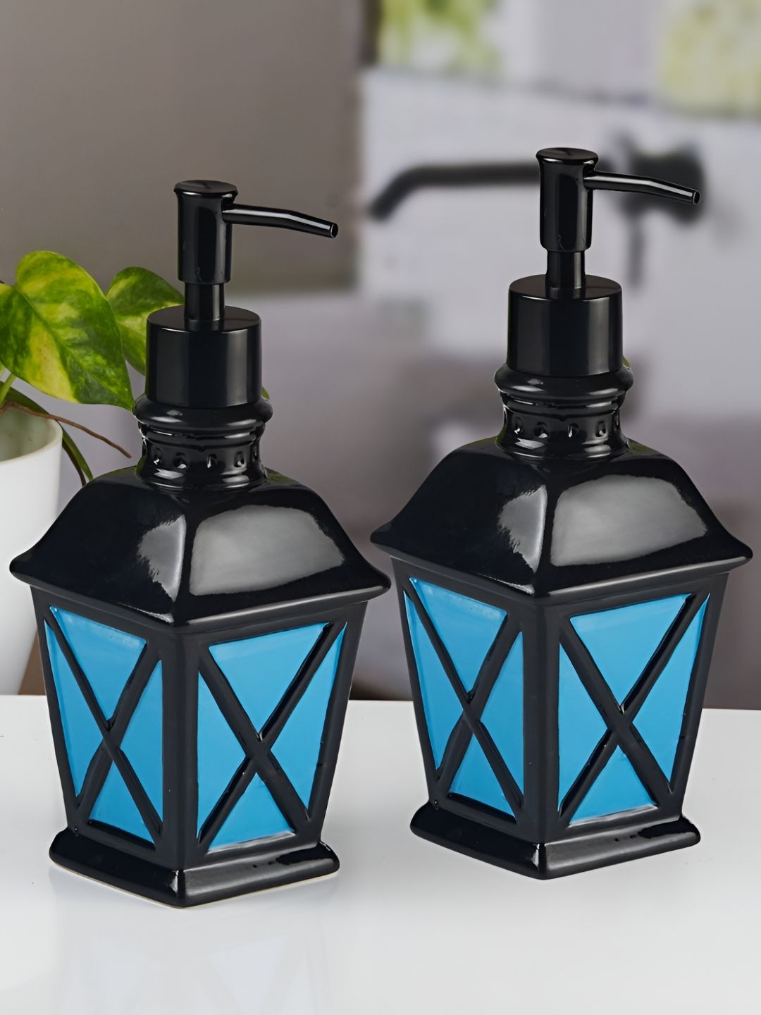 Kookee Blue & Black 2 Pieces Abstract Ceramic Soap Dispenser