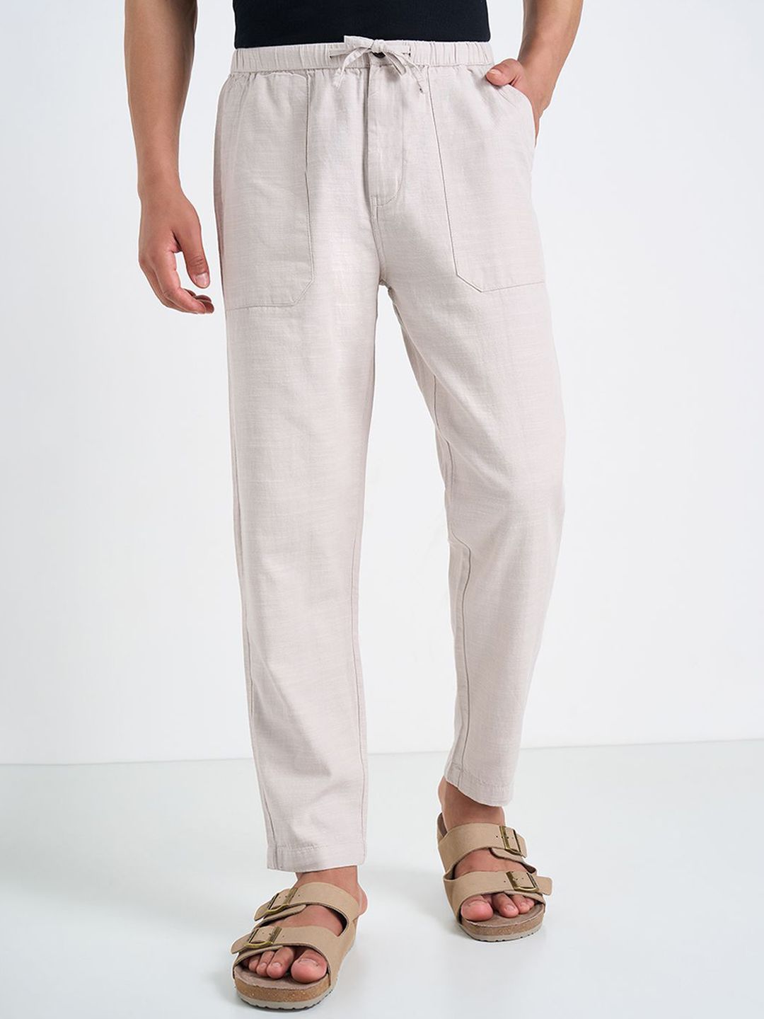 7 Alt by Pantaloons Men Slim Fit Mid-Rise Cotton Chinos