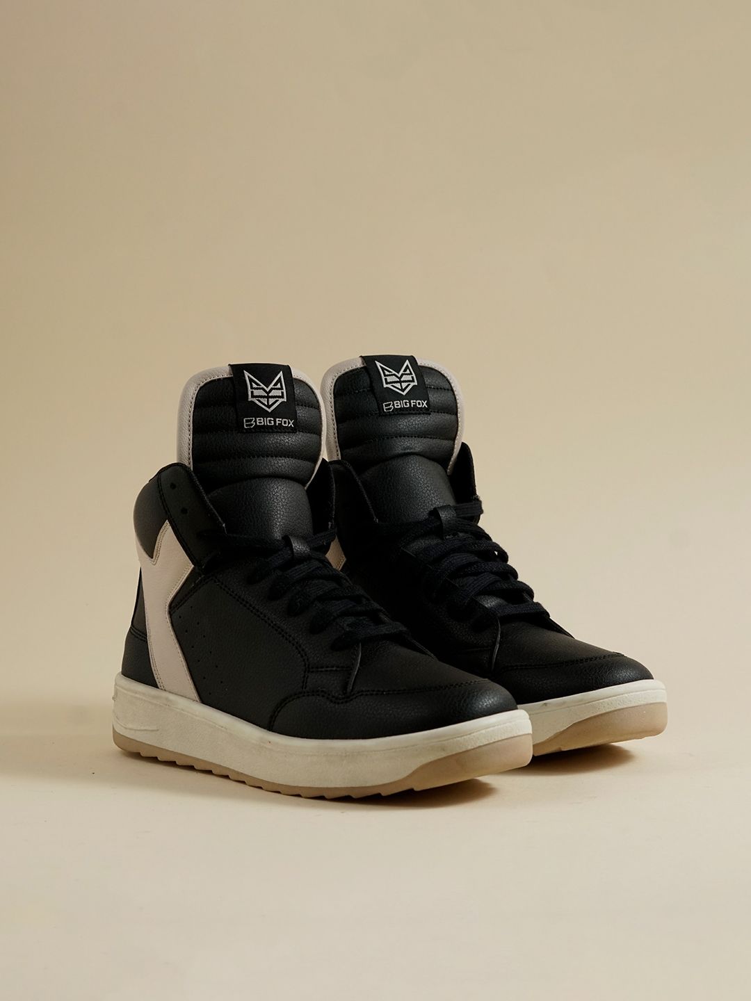 Big Fox Women Colourblocked Sneakers