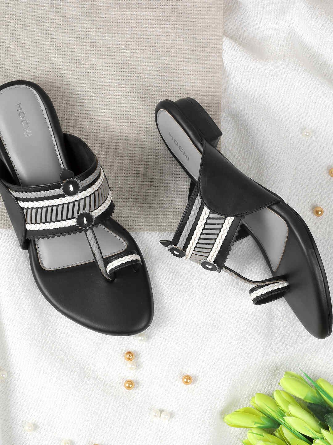 Mochi Mochi Embellished Block Sandals