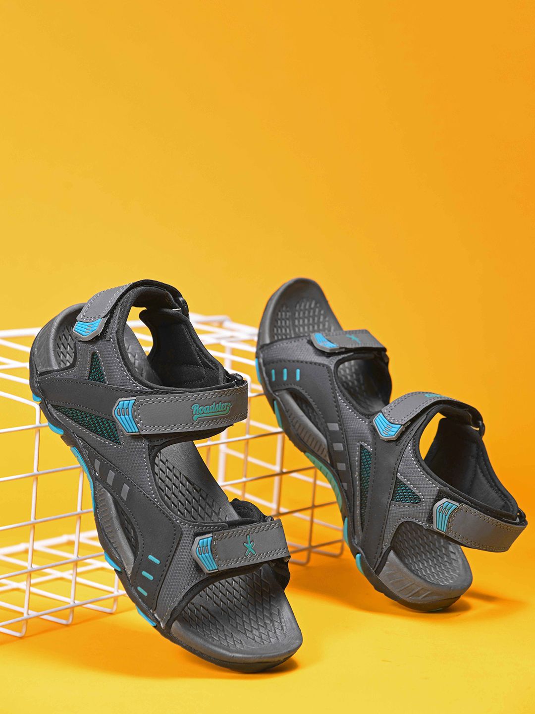 The Roadster Lifestyle Co Men Sports Sandals