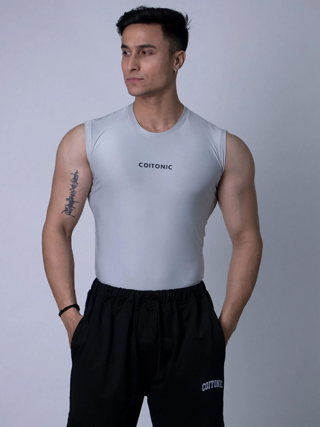 http://assets.myntassets.com/assets/images/32329287/2025/2/10/261b80da-fc31-4bdd-8aa9-7455478a30771739188284335-Coitonic-Men-Typography-Printed-Round-Neck-Slim-Fit-T-shirt--1.jpg