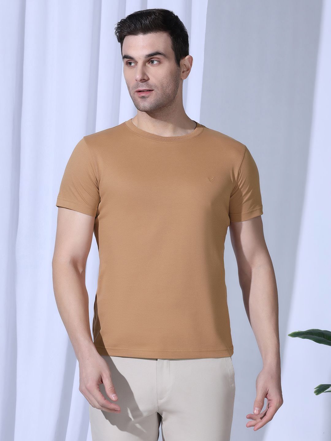 Blackberrys Men Solid Round Neck Cotton Slim Fit T-shirt