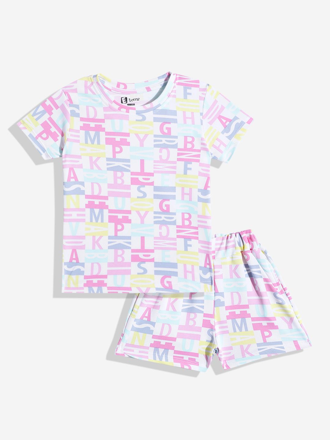 Eteenz Girls Typography Print T-Shirt with Shorts