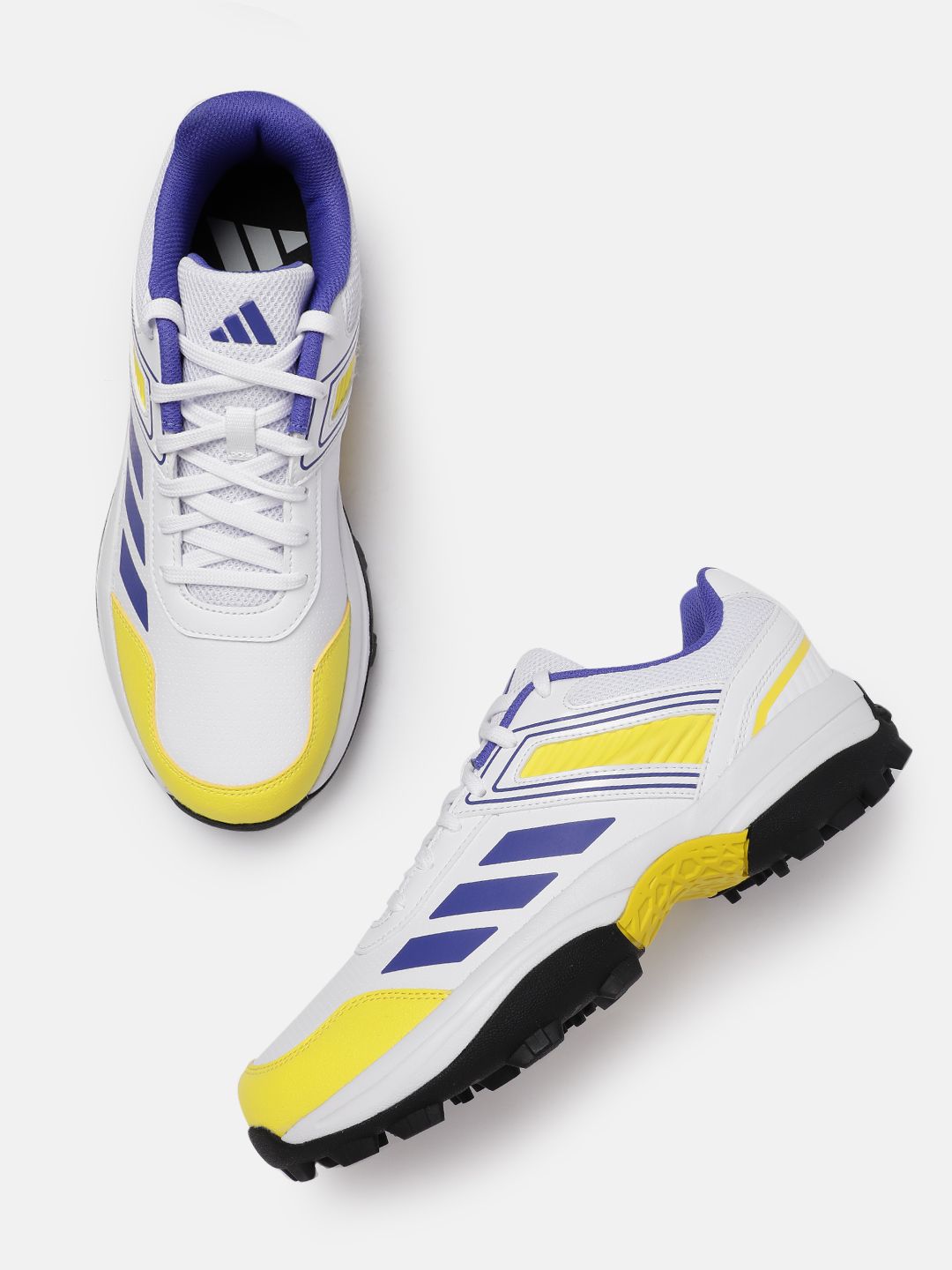 ADIDAS Men Cri Yard Cricket Shoes
