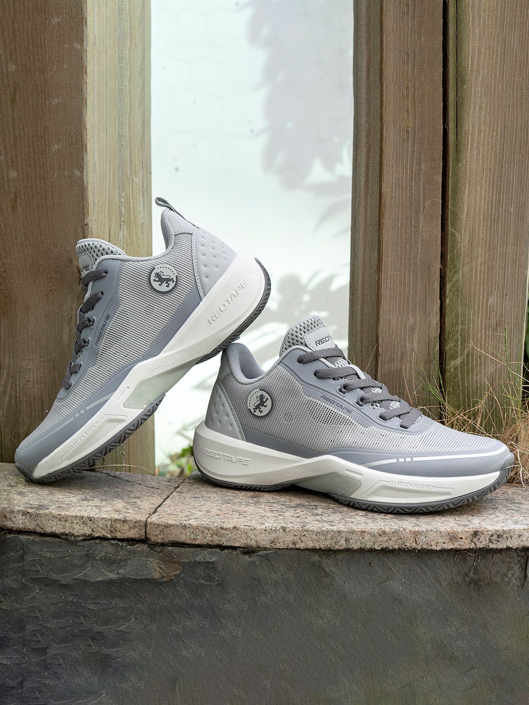 Red Tape Men Mesh Basketball Shoes