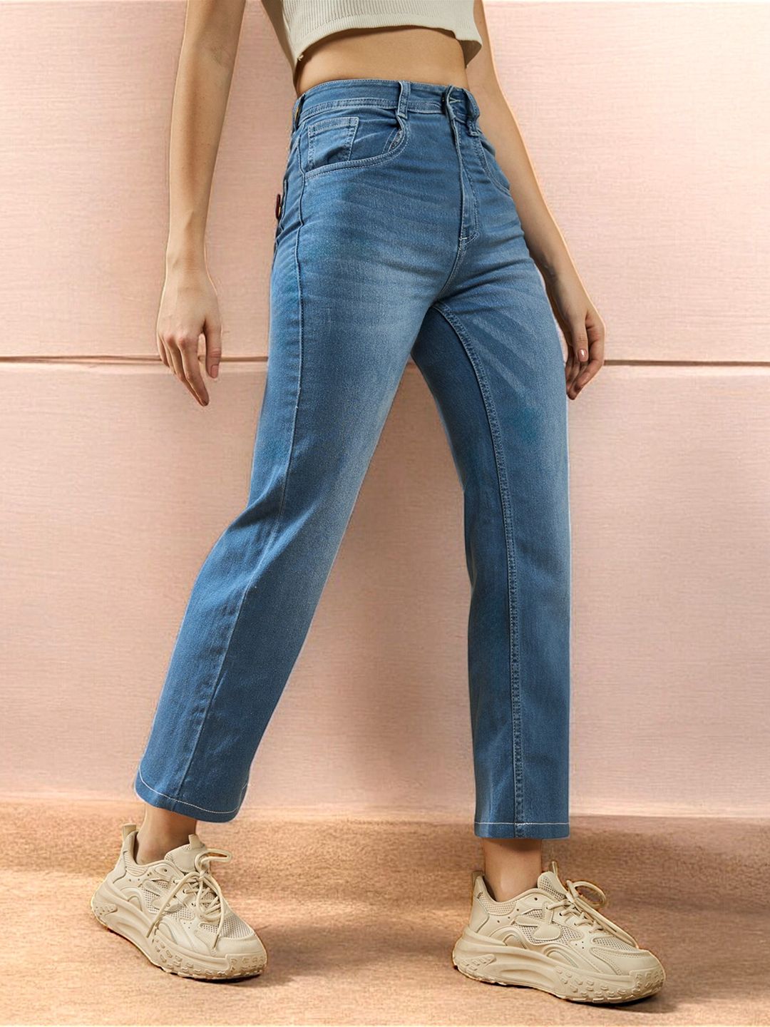DOLCE CRUDO Women Wide Leg Light Fade Stretchable Mid-Rise Jeans