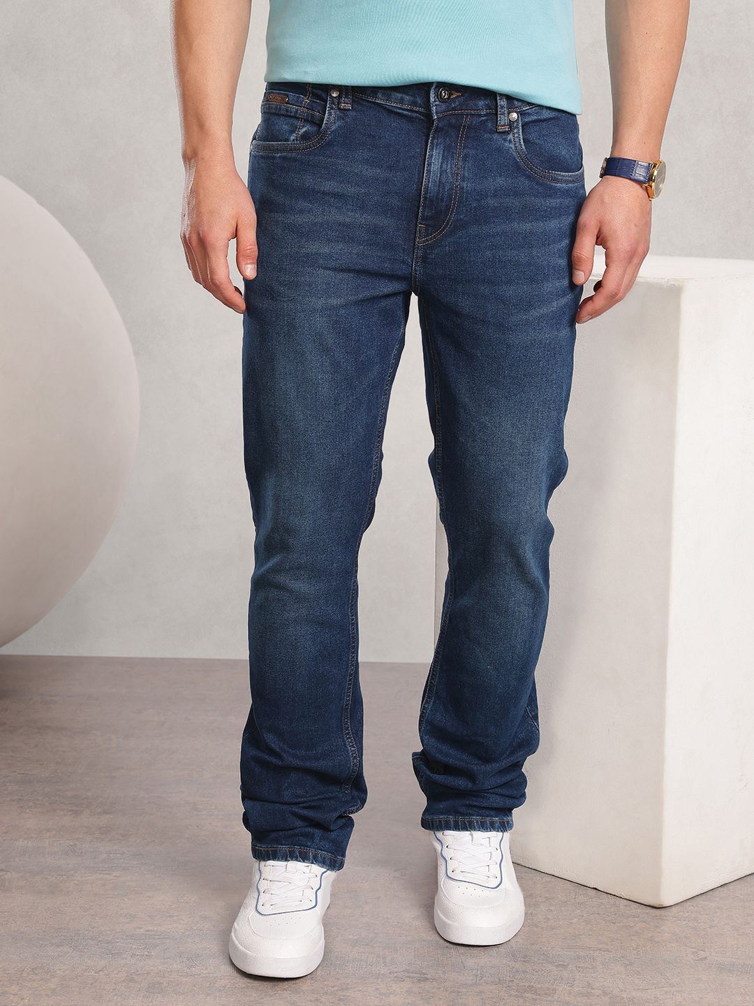 Nautica Men Straight Fit Light Fade Stretchable Jeans