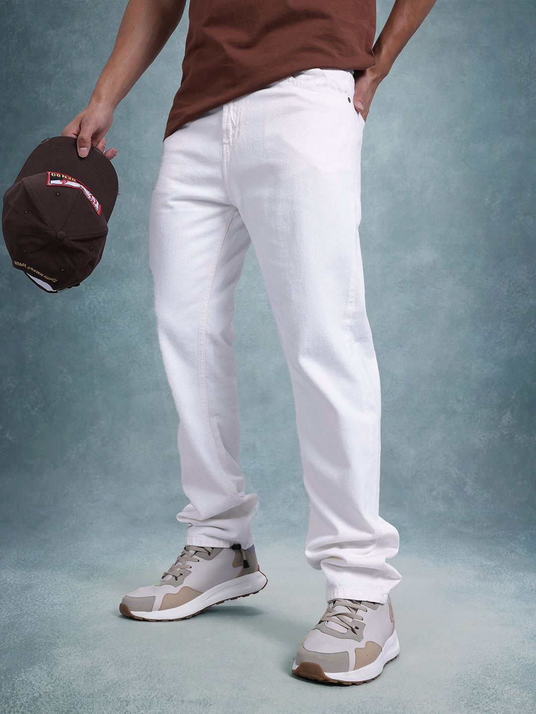 The Roadster Life Co. Men Mid-Rise Pure Cotton Regular Fit Jeans