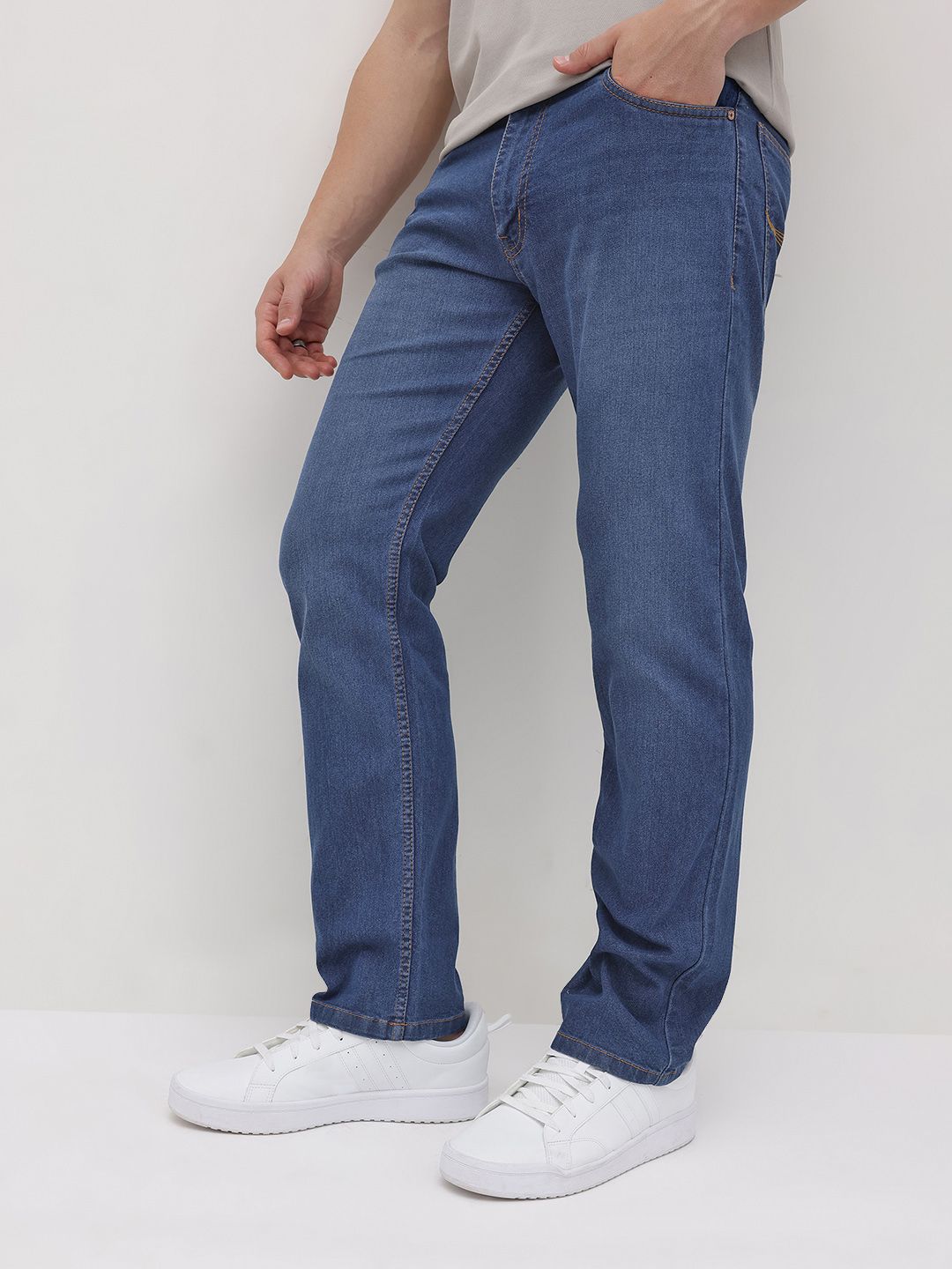 The Roadster Life Co. Men Mid-Rise Light Fade Regular Fit Stretchable Jeans