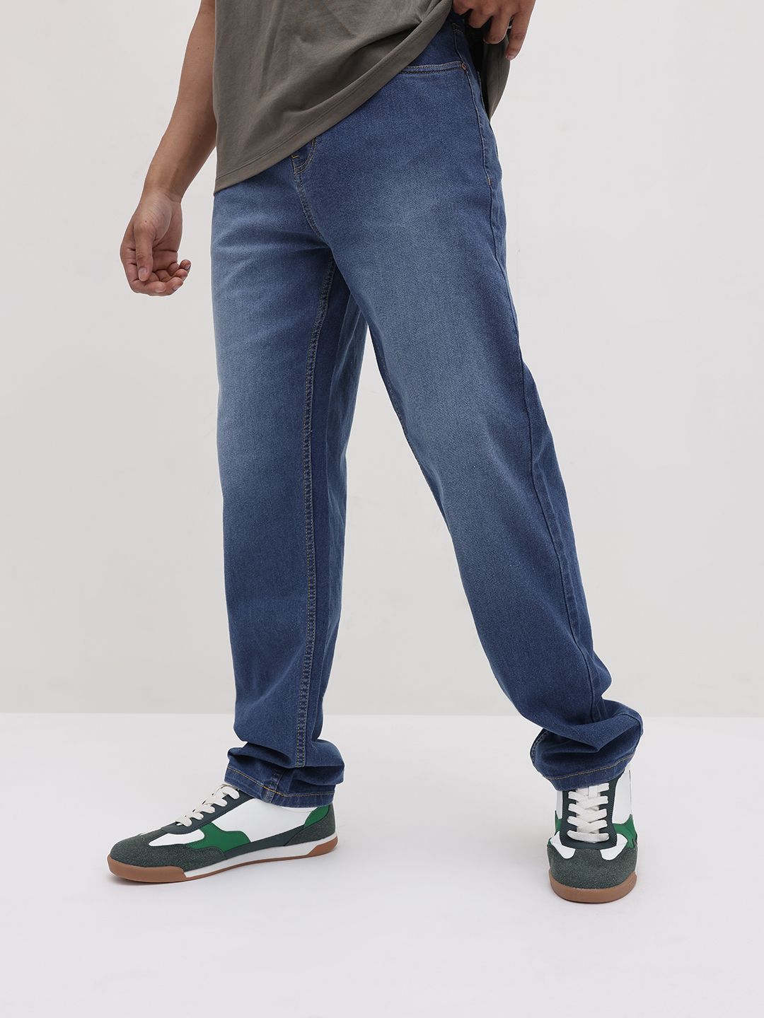 The Roadster Life Co. Men Mid-Rise Light Fade Stretchable Straight Fit Jeans