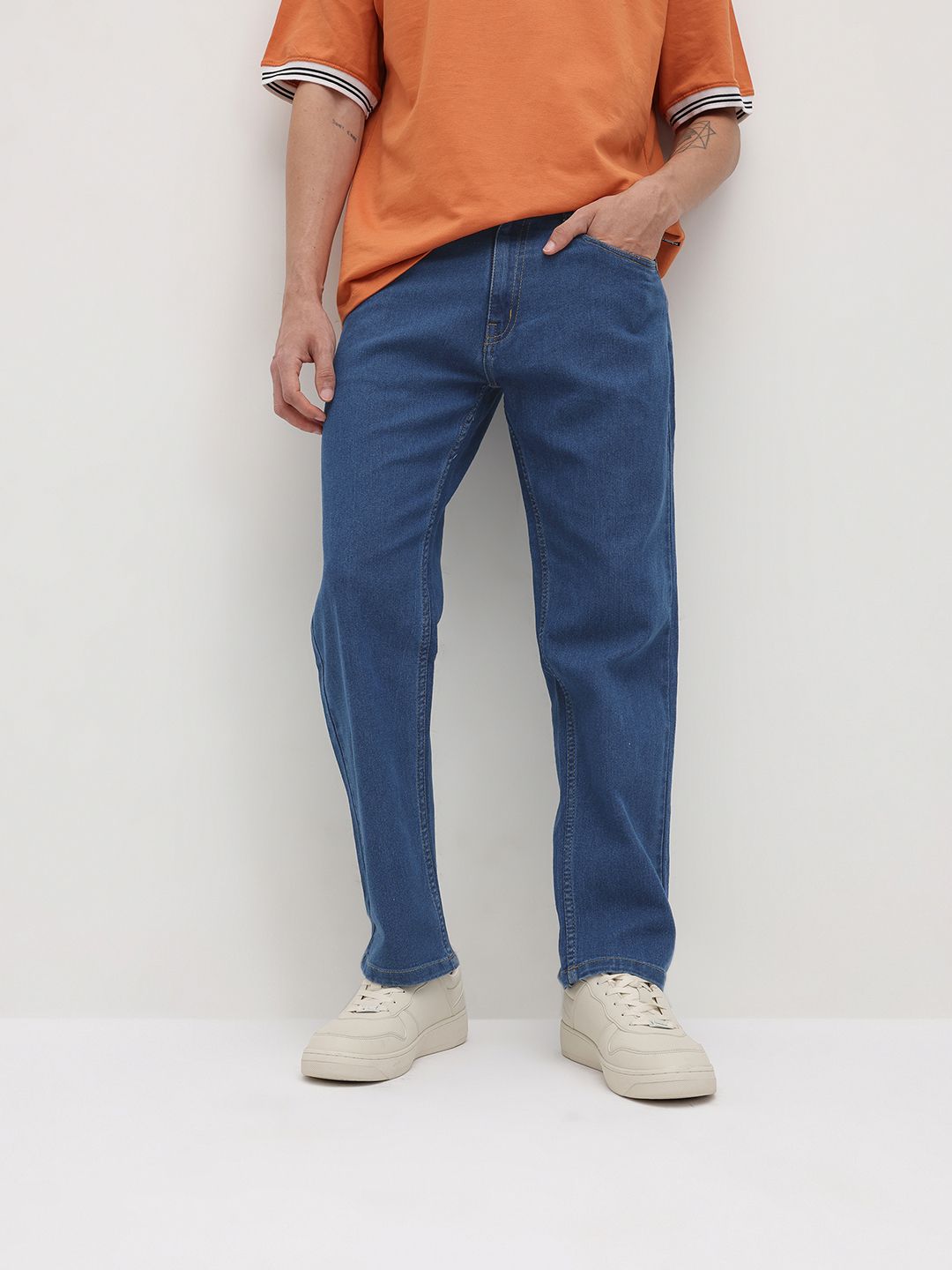 The Roadster Life Co. Men Mid-Rise Relaxed Fit Stretchable Jeans