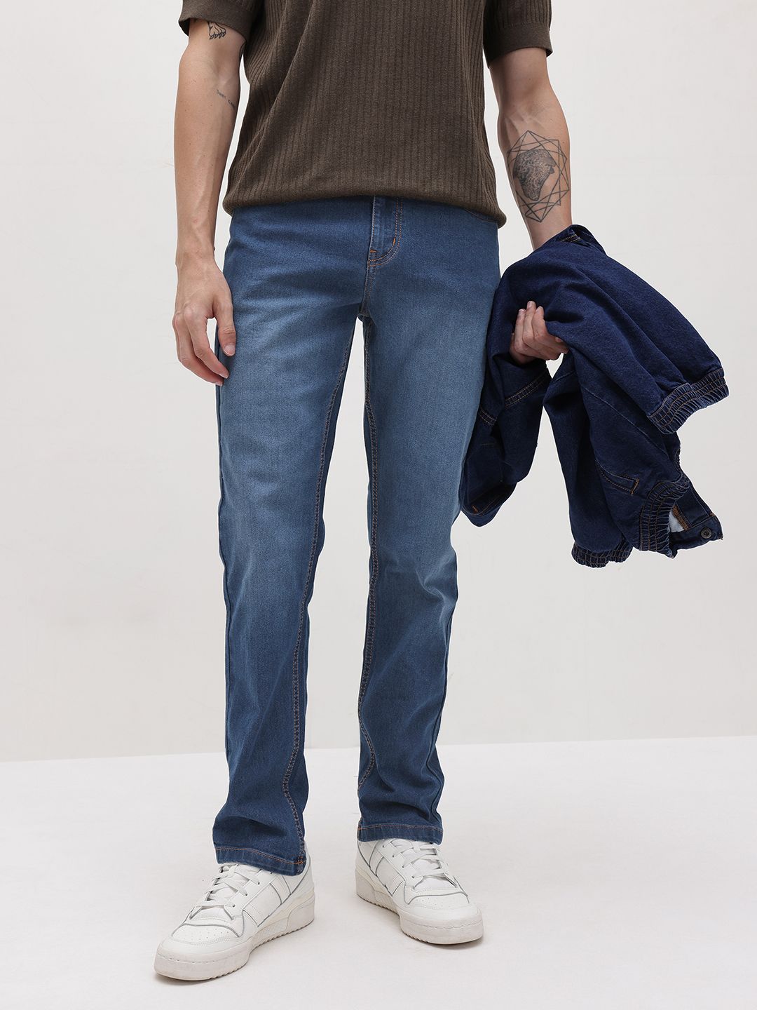 The Roadster Life Co. Men Slim Fit Mid-Rise Light Fade Stretchable Jeans