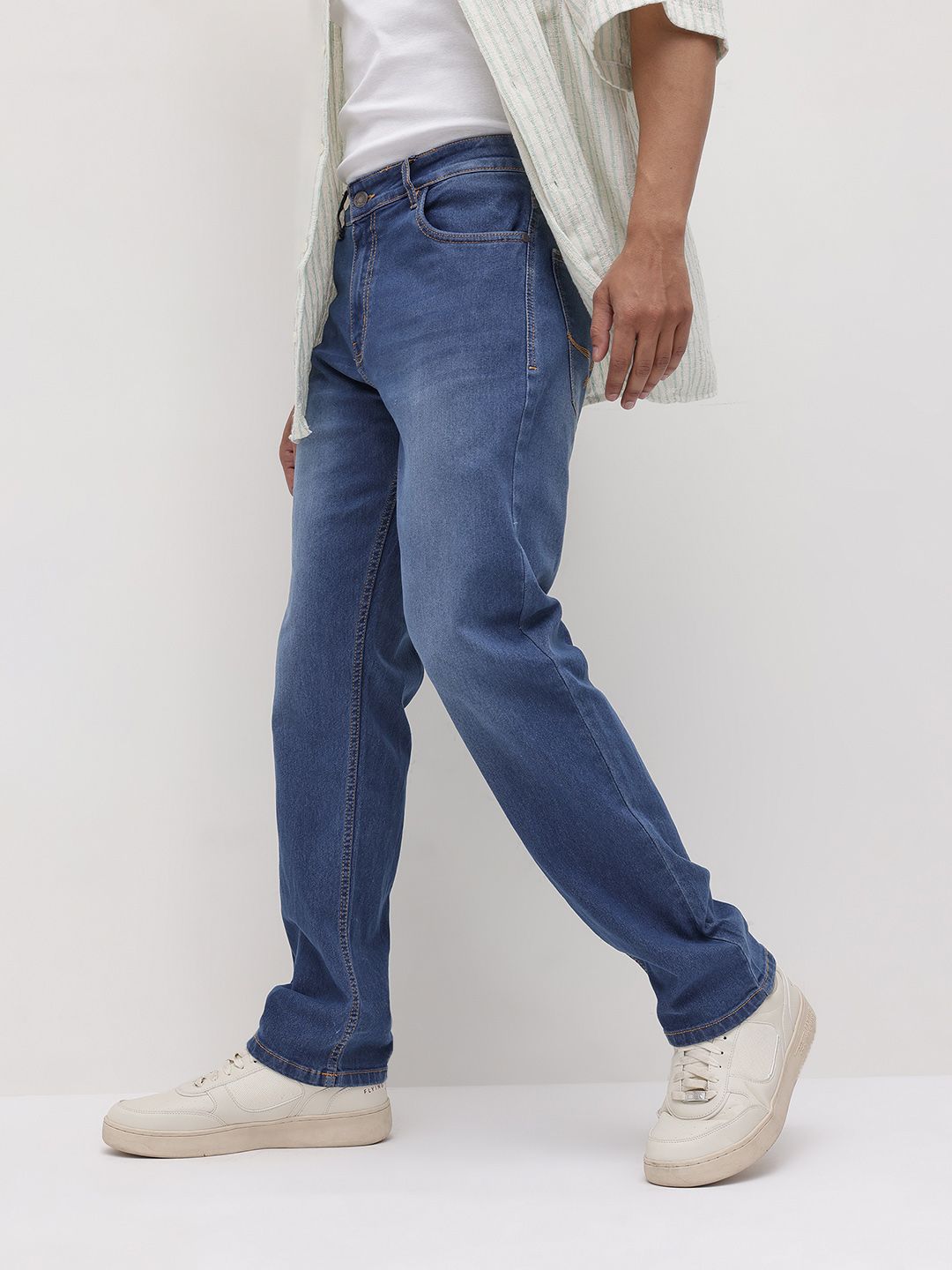The Roadster Life Co. Men Straight Fit Jeans