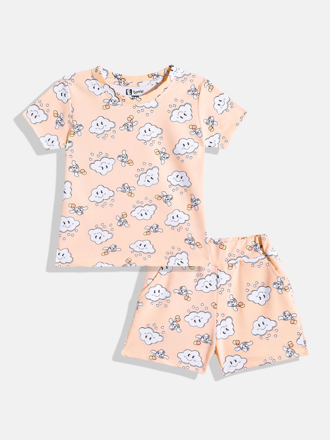 Eteenz Girls Cloud Printed T-shirt with Shorts