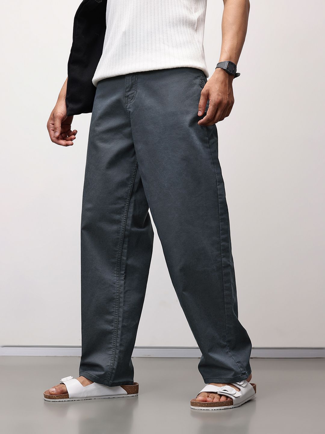 ether Men Mid-Rise Stretchable Oversized Jeans