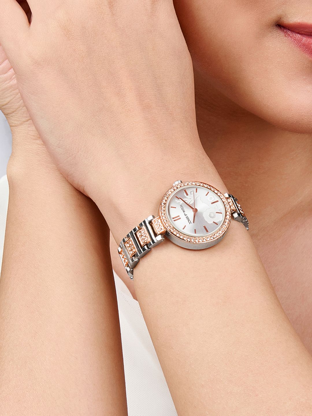 JOKER & WITCH Women's Embellished Dial & Bracelet Style Straps Analogue Watch