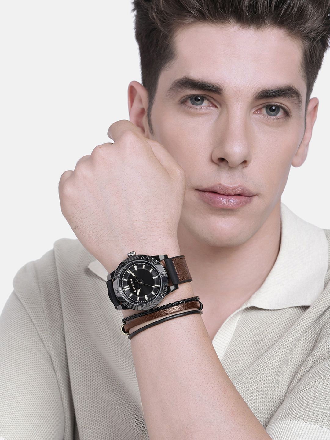 Buy Skechers Men Textured Analogue Watch with Bracelet and Key