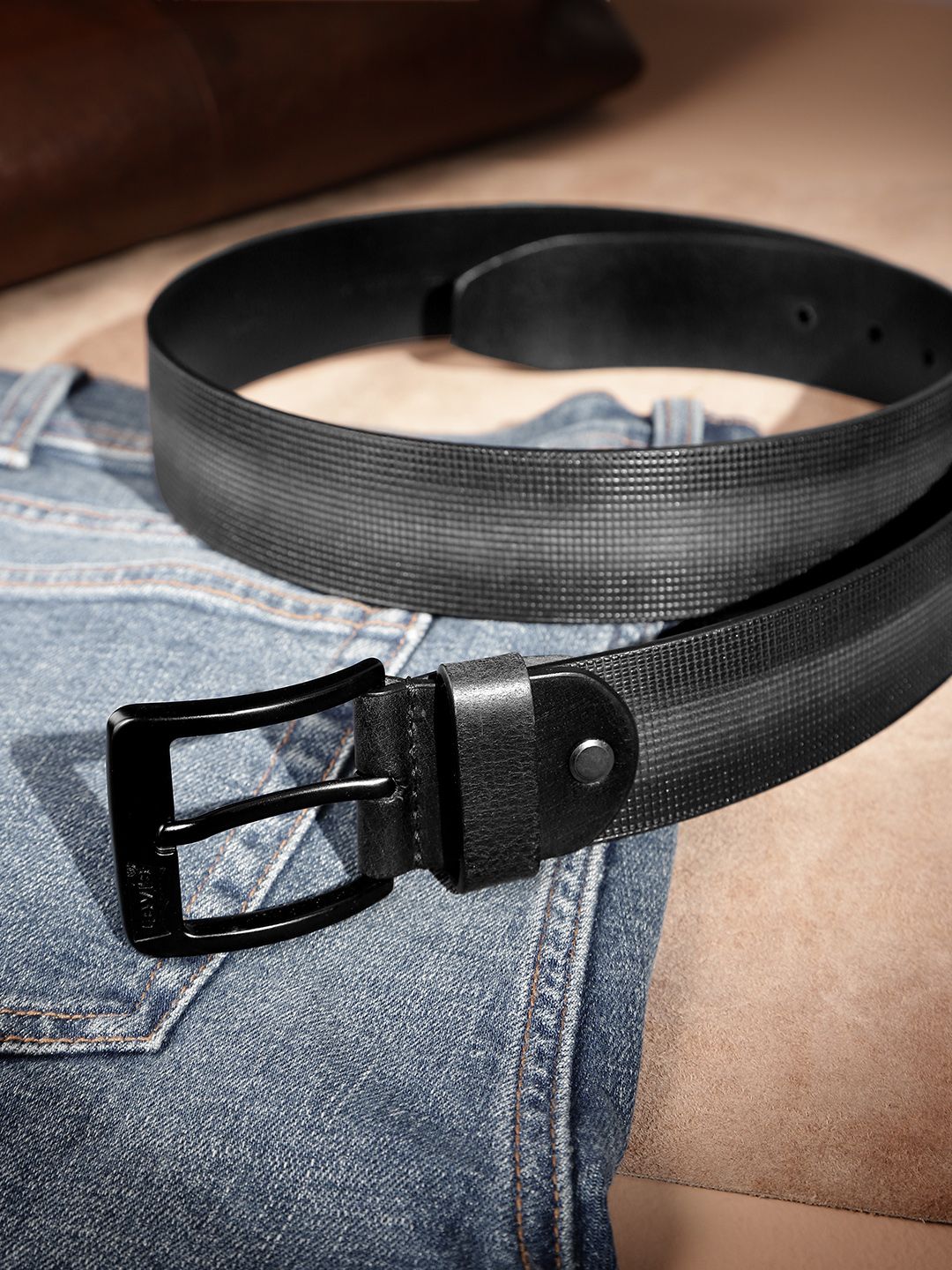 Levis Men's Black Textured Belt
