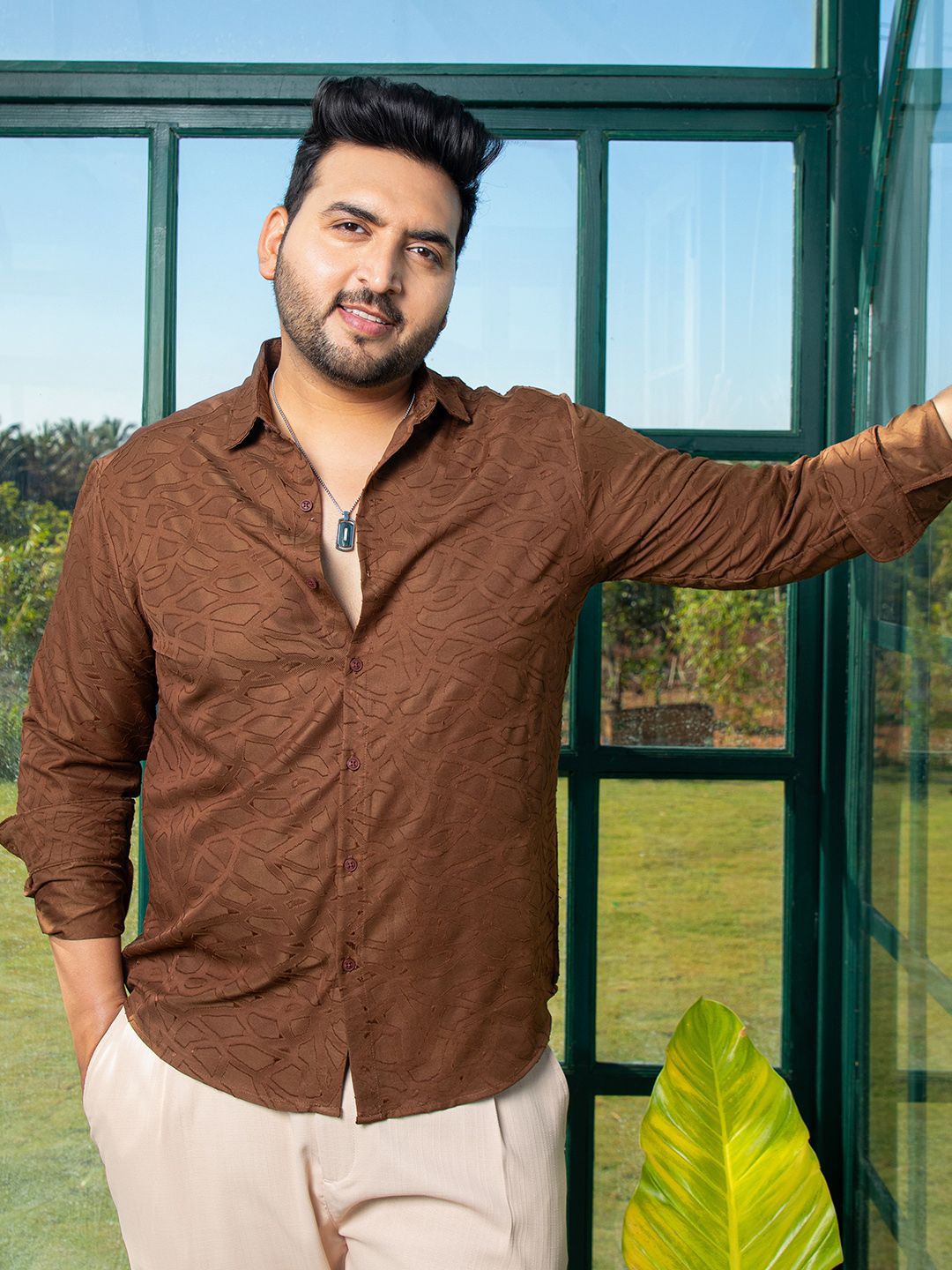 Instafab Plus Men Comfort Opaque Casual Shirt
