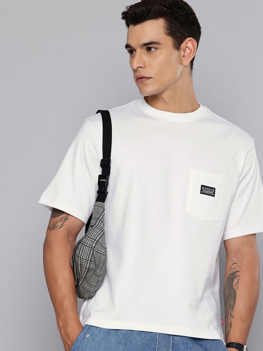 Levis Pure Cotton Pocket T-shirt
