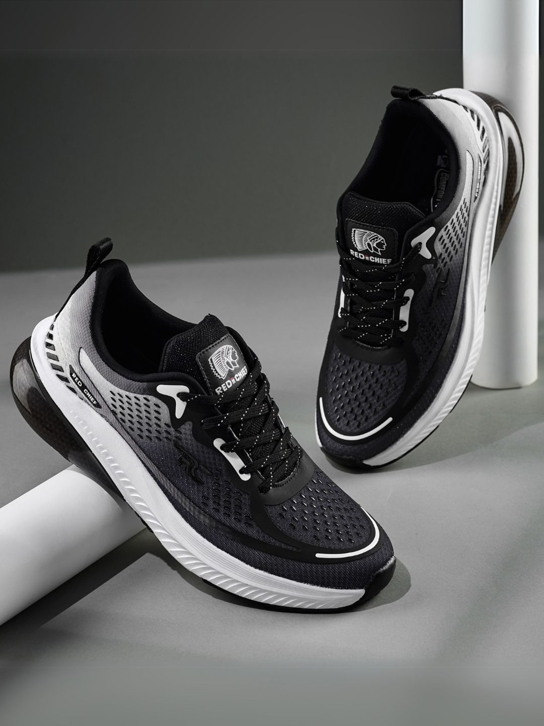 Red Chief Men Mesh Running Non-Marking Shoes