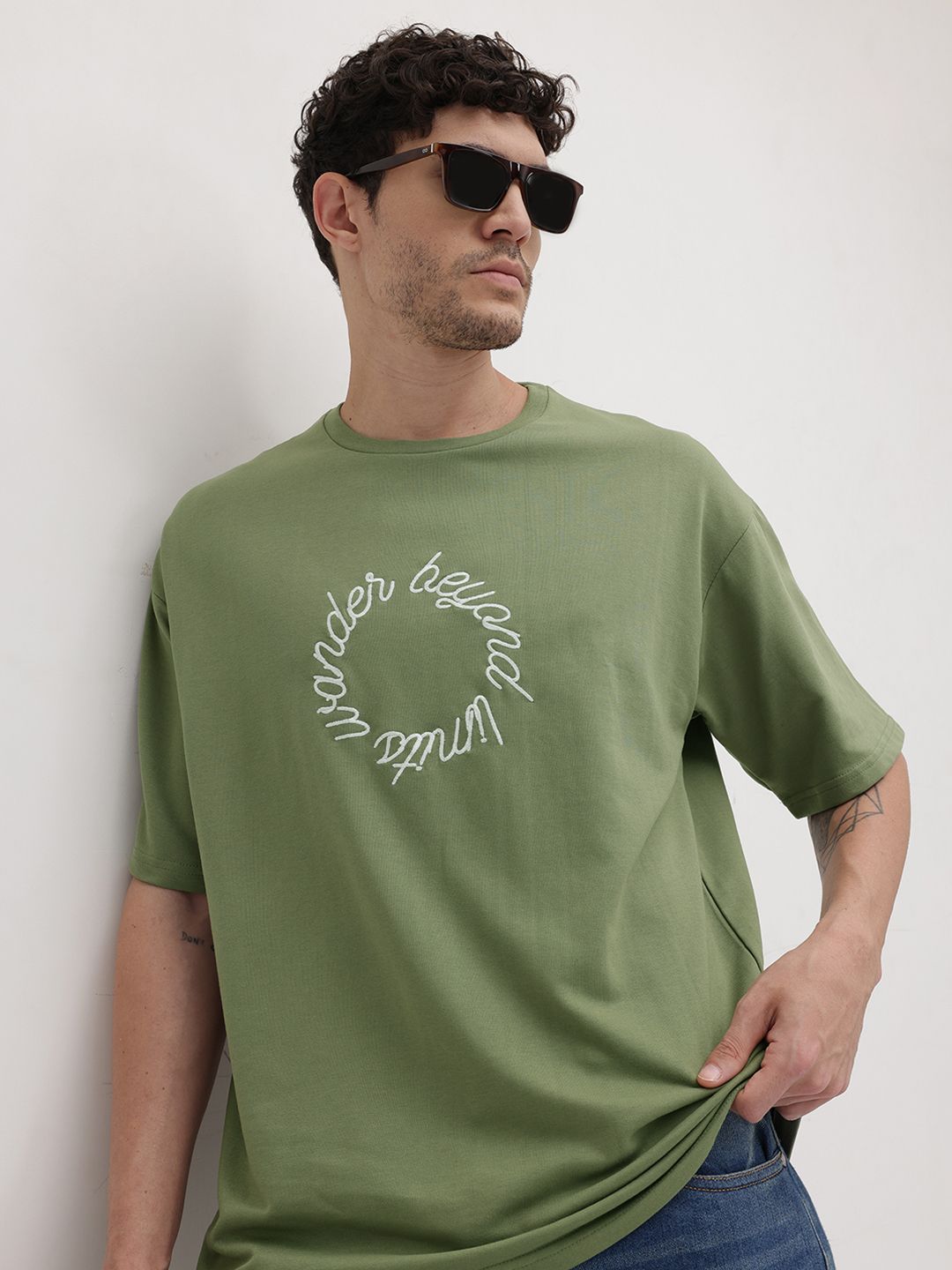 Roadster Men Typography Embroidered Drop-Shoulder Sleeves Oversized T-shirt