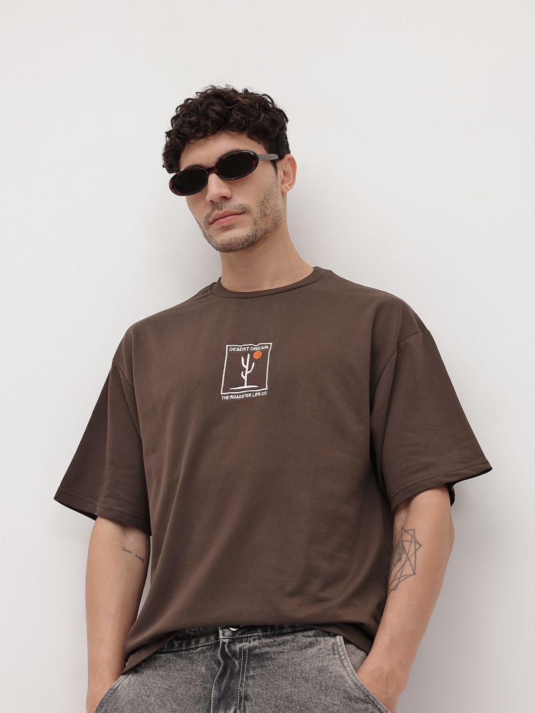 The Roadster Lifestyle Co. Men Drop-Shoulder Sleeves Oversized T-shirt