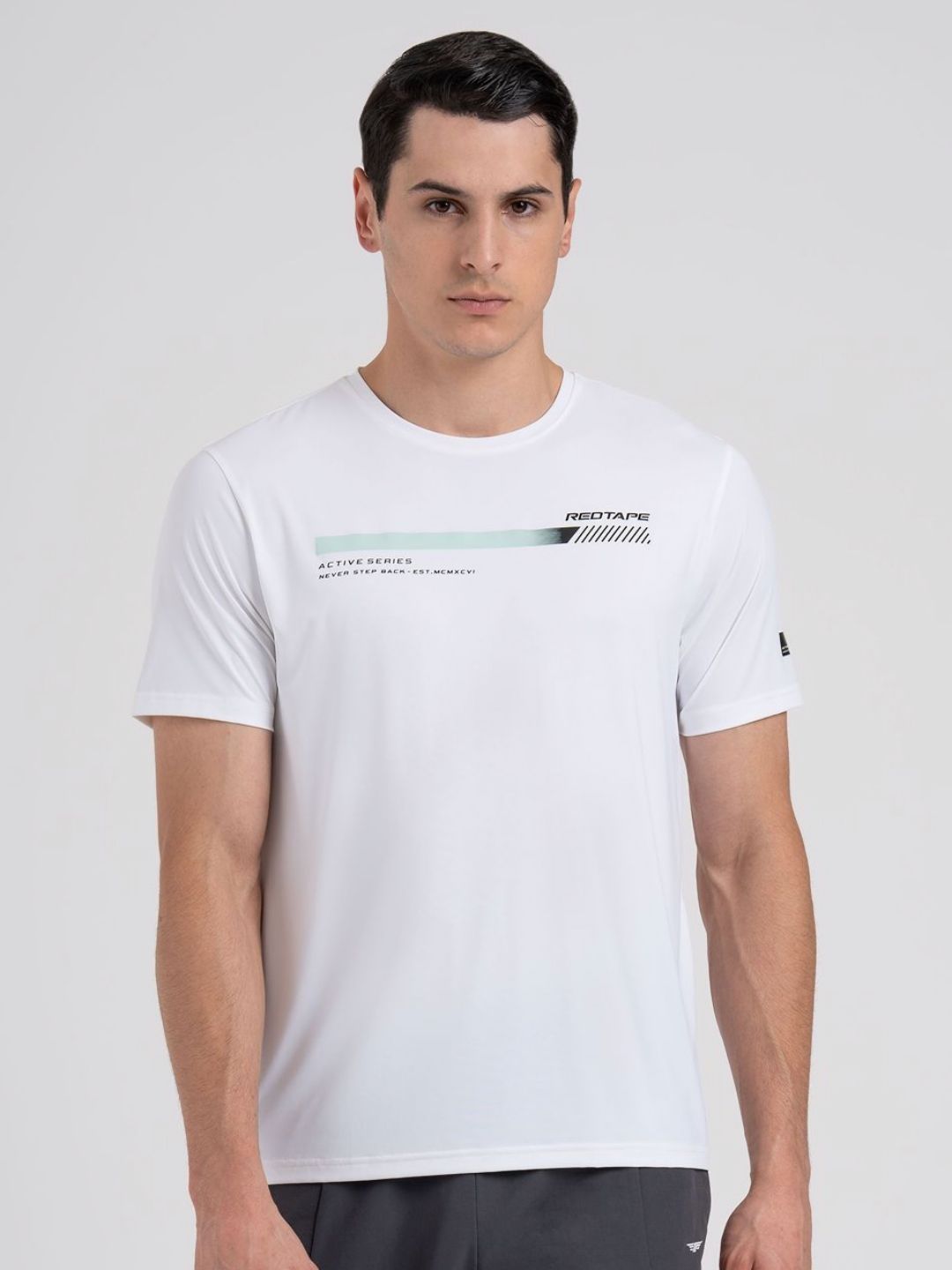 Red Tape Men Stretchable Activewear Round Neck Graphic T-Shirt