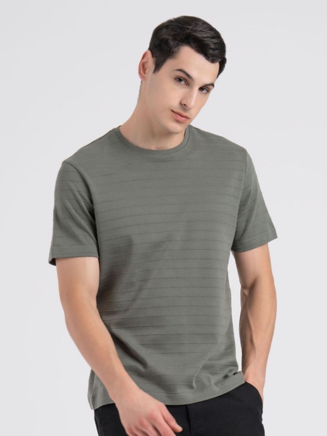 Red Tape Men Horizontal Structure Stripe Stretchable T-Shirt