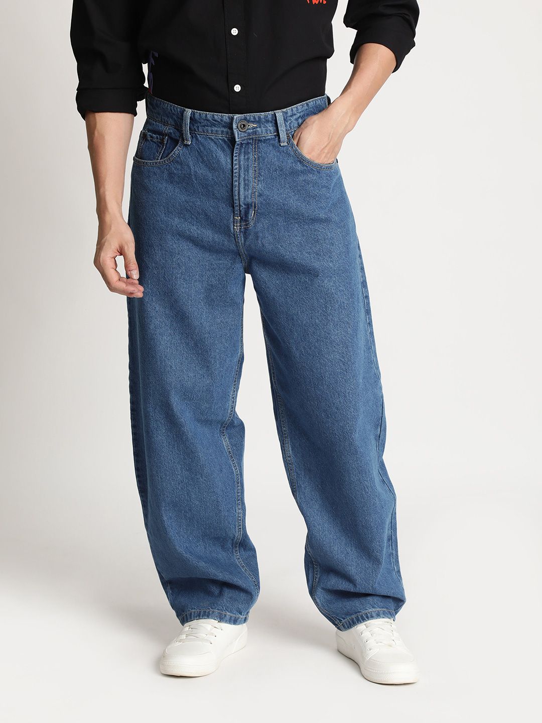 The Lifestyle Co Men Cotton Barrel Fit Jeans deal from myntra The Lifestyle Co Men Cotton Barrel Fit Jeans deal from myntra