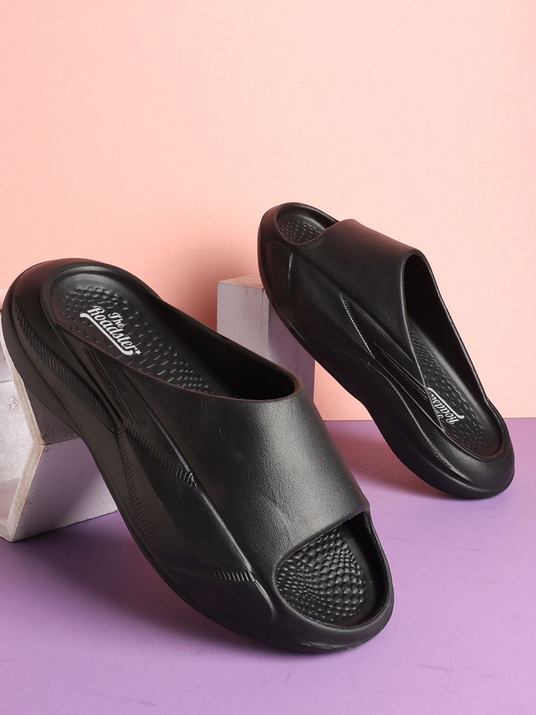 The Roadster Lifestyle Co Men Soft & Comfortable Sliders