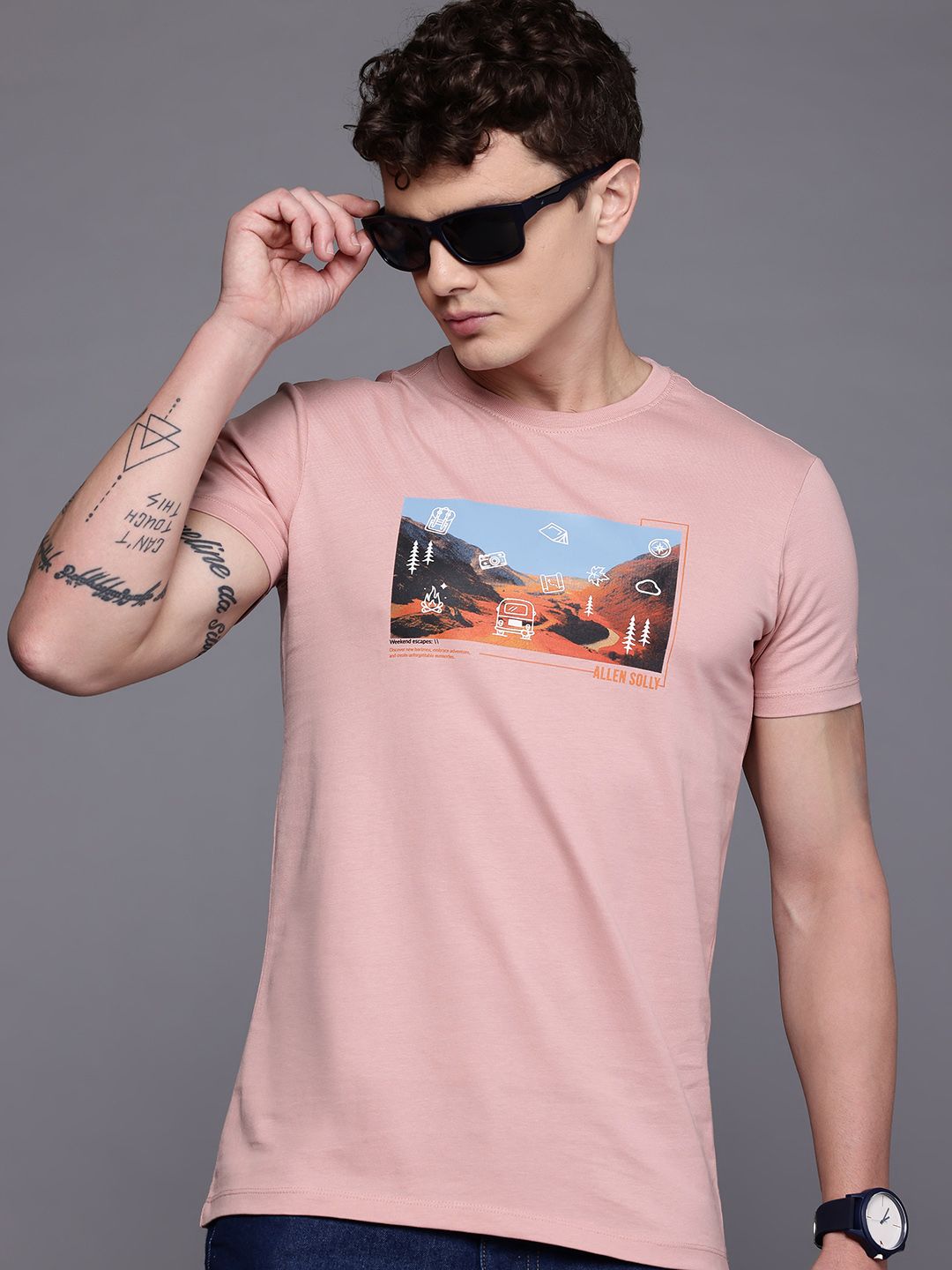 Allen Solly Men Printed Pure Cotton Slim Fit T-shirt