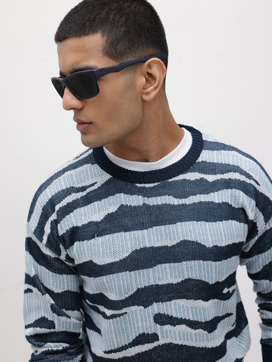 The Roadster Life Co. Men Self Design Pullover