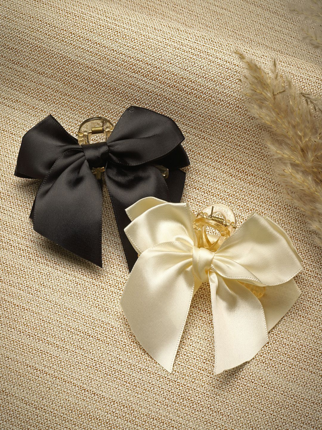 VOGUE HAIR ACCESSORIES Women Set of 2 Plastic Claw Clip