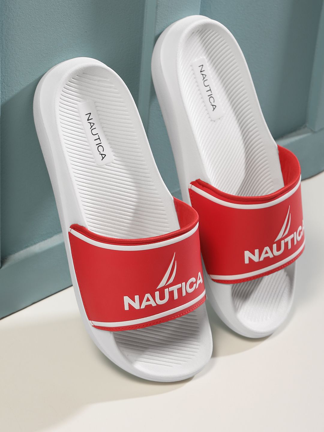 Nautica Men Printed Sliders