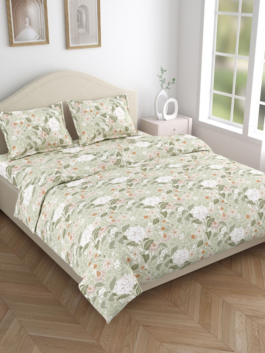 haus & kinder Green & Red Floral 144 TC Cotton King Bedsheet Set 2.75 m x 2.75 m
