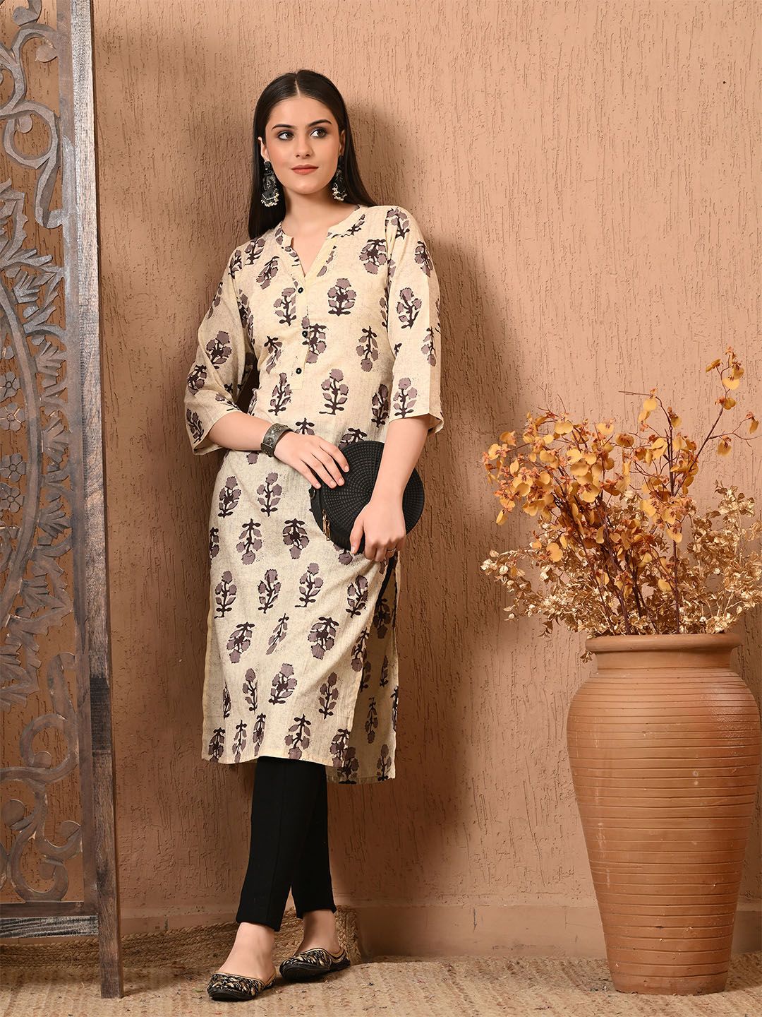 Lavantika Floral Printed Mandarin Collar Pure Cotton Straight Kurta