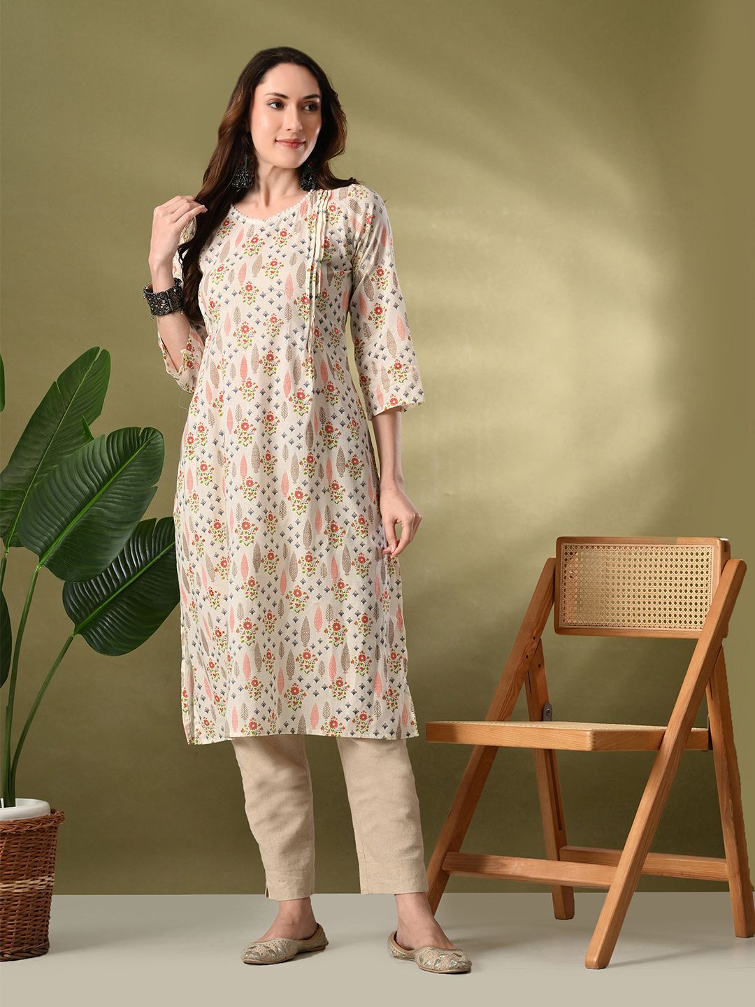Lavantika Floral Printed V-Neck Cotton Straight Kurta