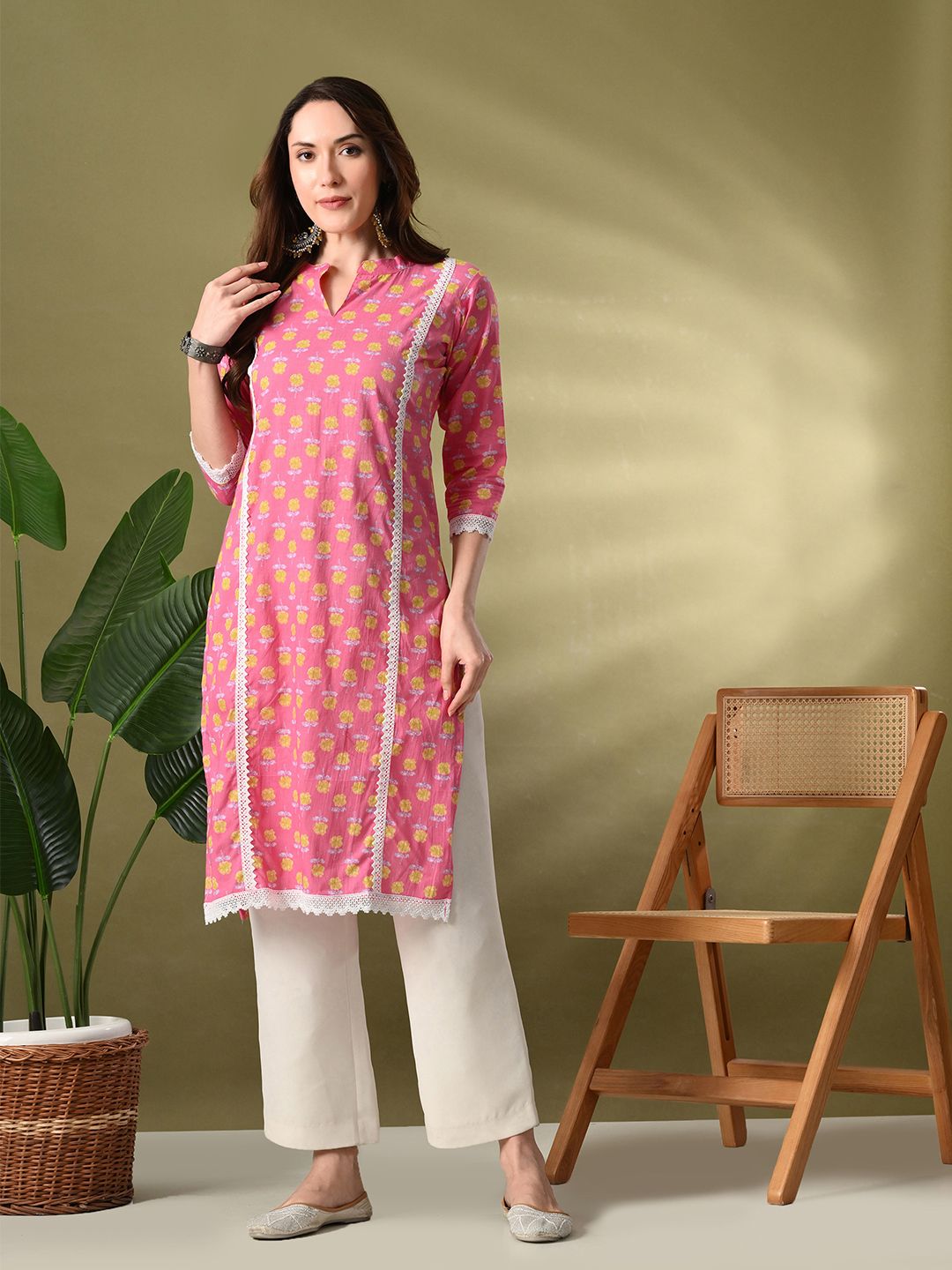 Lavantika Floral Printed Mandarin Collar Panelled Straight Pure Cotton Kurta