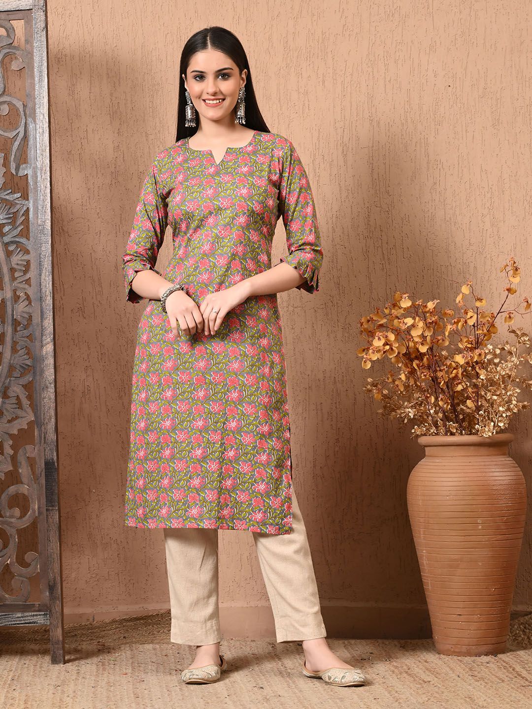 Lavantika Floral Printed Notch Neck Pure Cotton Straight Kurta