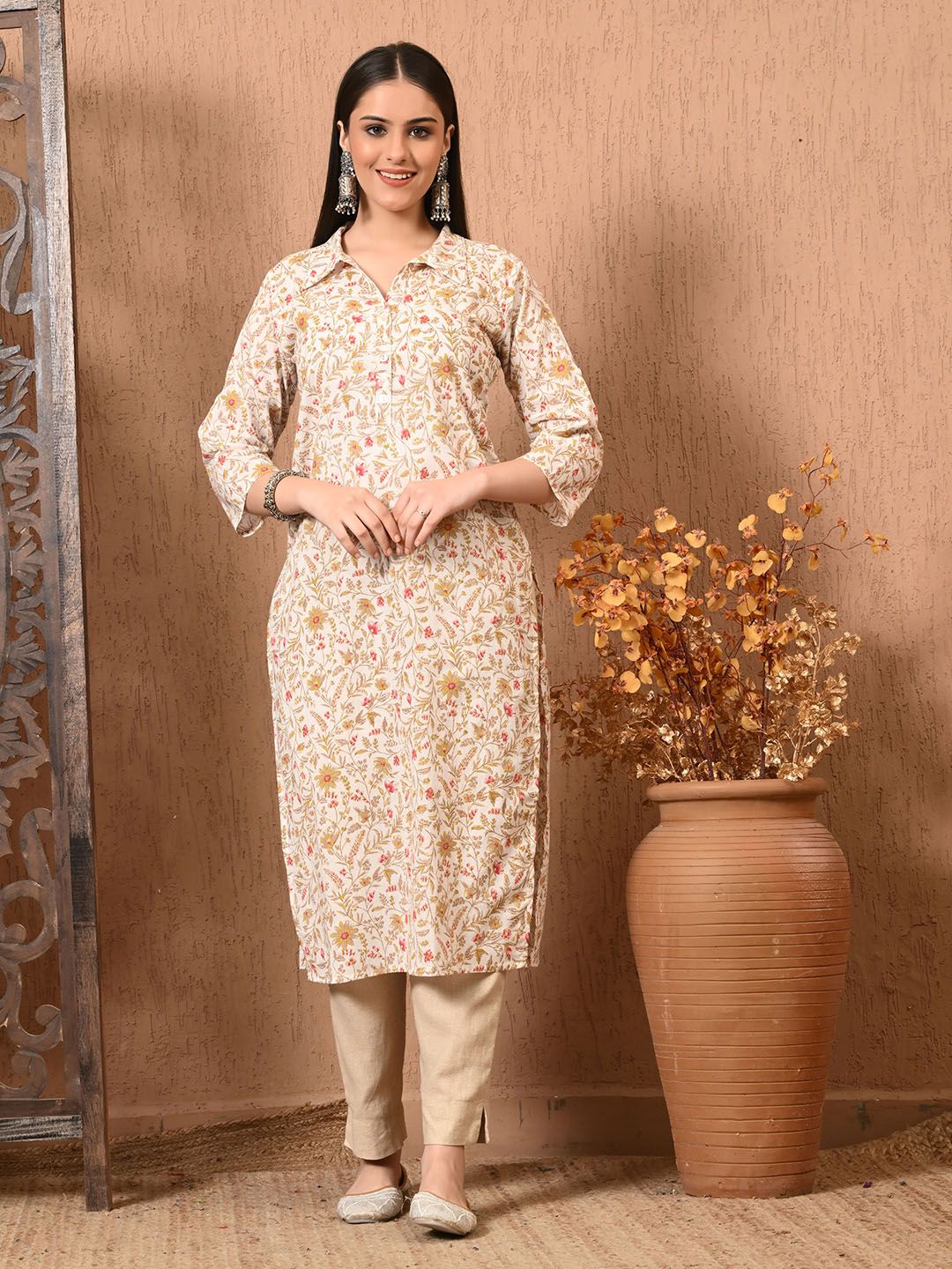 Lavantika Floral Printed Shirt Collar Pure Cotton Straight Kurta