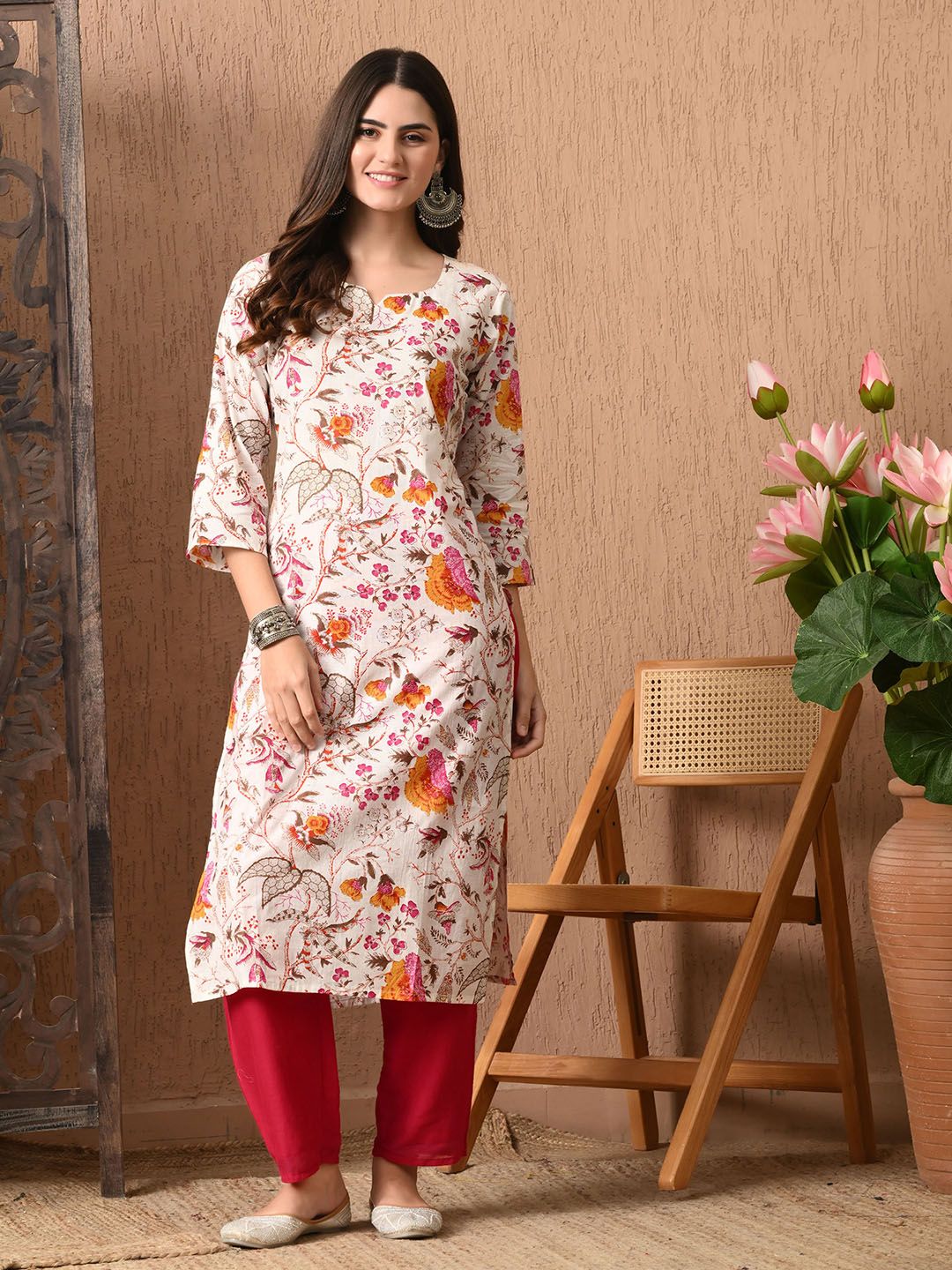 Lavantika Floral Printed Notch Neck Pure Cotton Straight Kurta