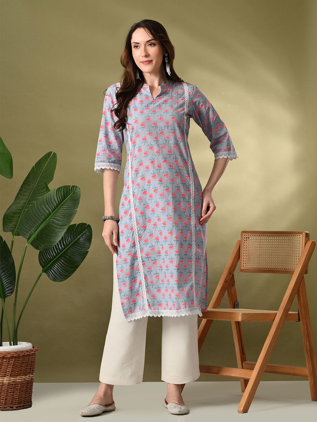 Lavantika Floral Printed Mandarin Collar Pure Cotton Straight Kurta